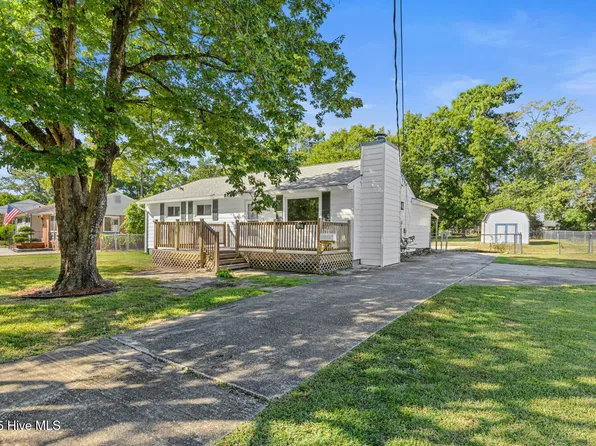 1121 River Street, Jacksonville, NC 28540