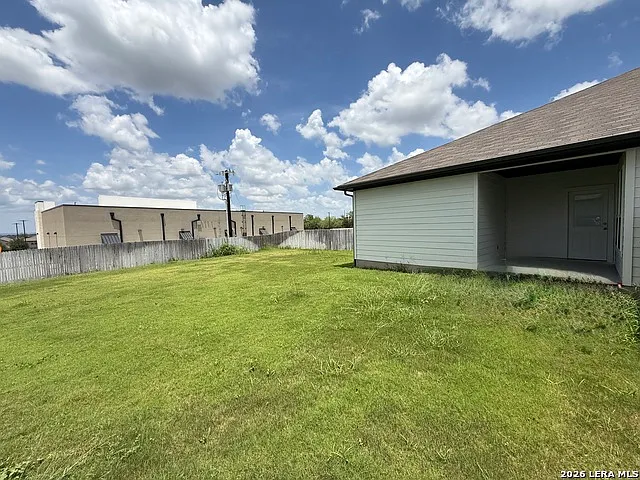 141 Nespral Dr — Photo 31