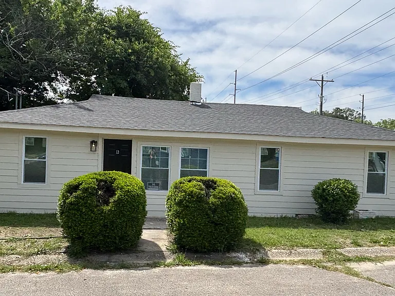 2212 Murchison Rd — Photo 10