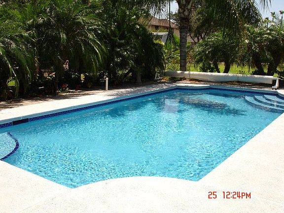 2nd image of 1609 Sheri Lee Dr