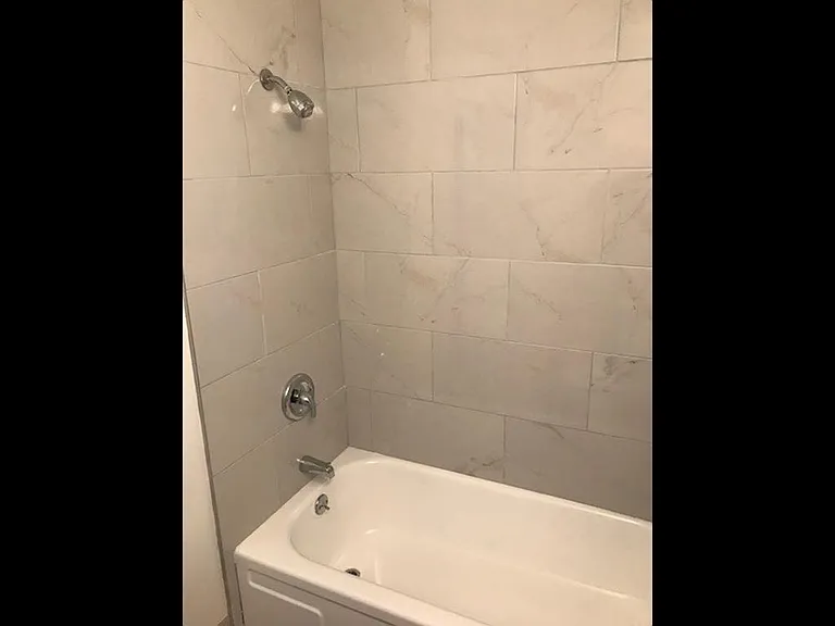 114 North Apartments — Photo 7