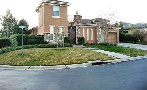 1st image of 101 Powfoot Pl