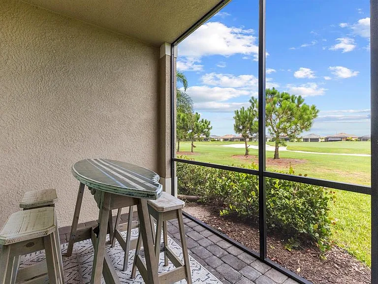 5721 Palmer Cir #103 — Photo 25