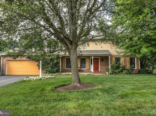 1929 N Eden Rd, Lancaster, PA 17601