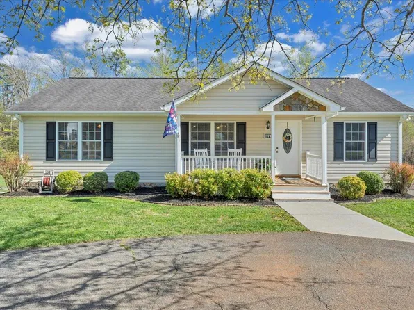 371 Leanor St, Rocky Mount, VA 24151