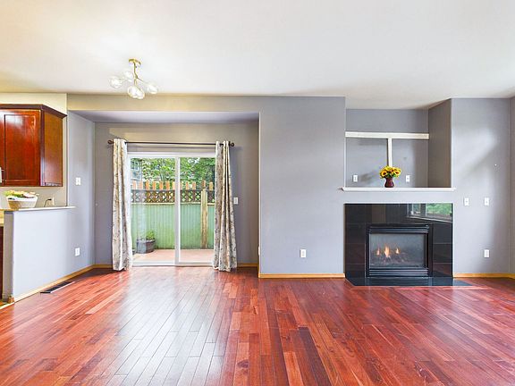 5th image of 1108 S 207th St