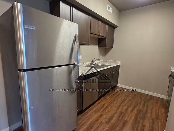 4th image of 185 SW Silverstar Ln #304