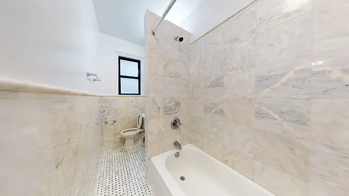 Rented by Bond New York | media 31