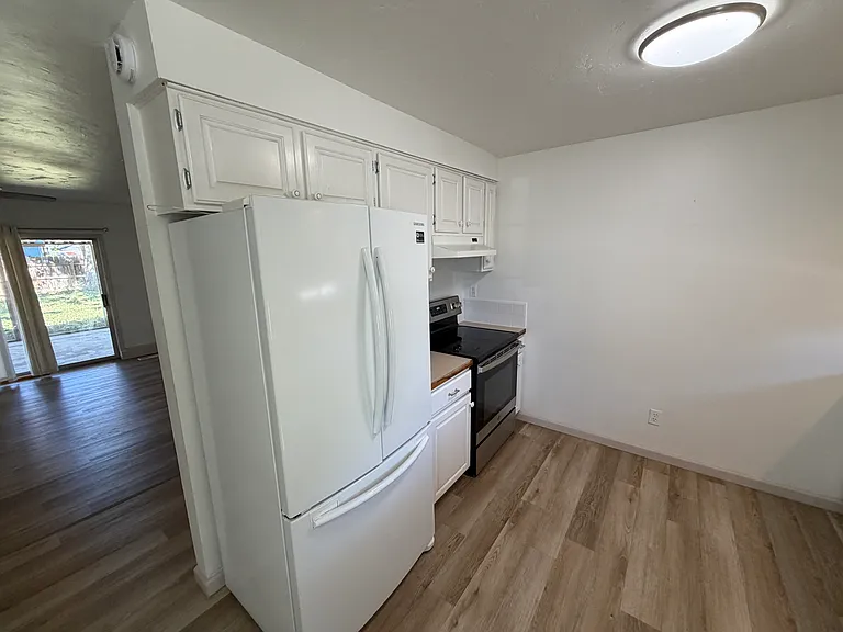 1155 S 5 W — Photo 3