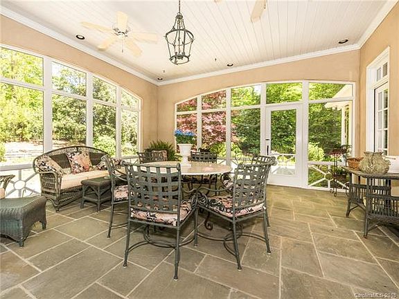 5th image of 2868 Harlinsdale Dr