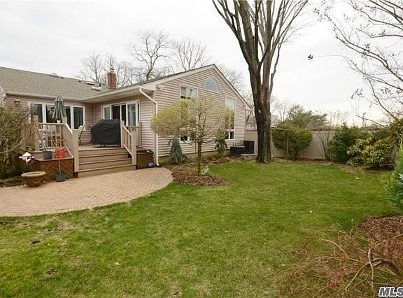 2nd image of 7 Whitehall Ln