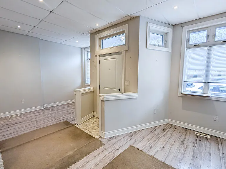 595 King St #4 — Photo 5