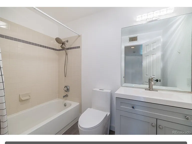 2727 Folsom St #211 — Photo 7
