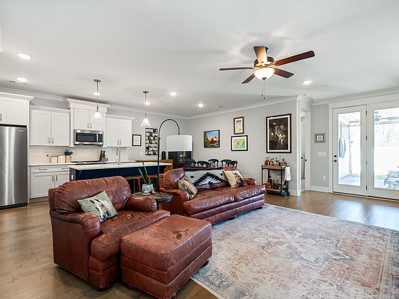 5th image of 1548 Nickelby Pl