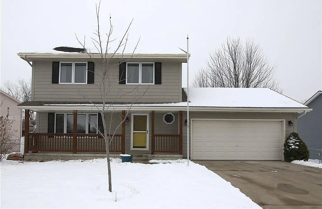 3 bed, 1432 sqft, $2,000 — Photo 1