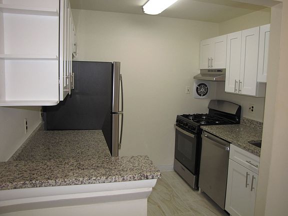 4th image of 1948 Kennedy Dr APT 102