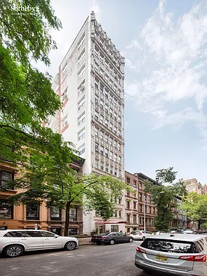 Sold by Sotheby's International Realty | media 2