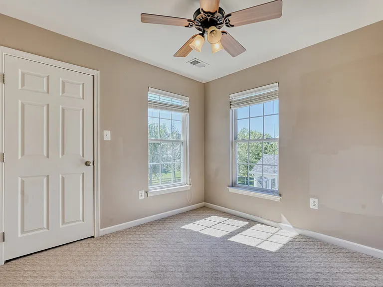 42245 Sweet Ct — Photo 38