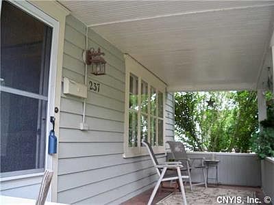 3rd image of 237 Richfield Ave