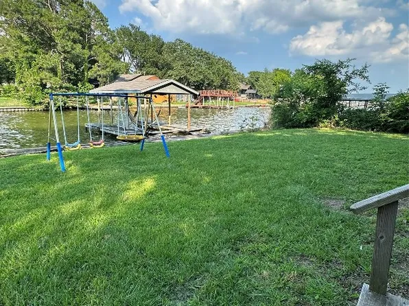 122 Wedgewood Loop, Mabank, TX 75156