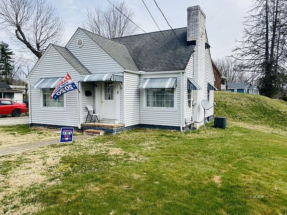 5th image of 5 Edgemont Dr