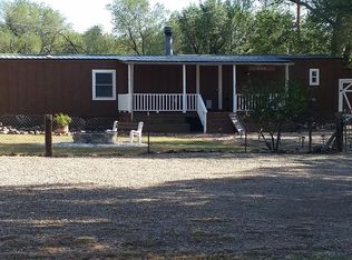 444 W 4th St, Capitan, NM 88316