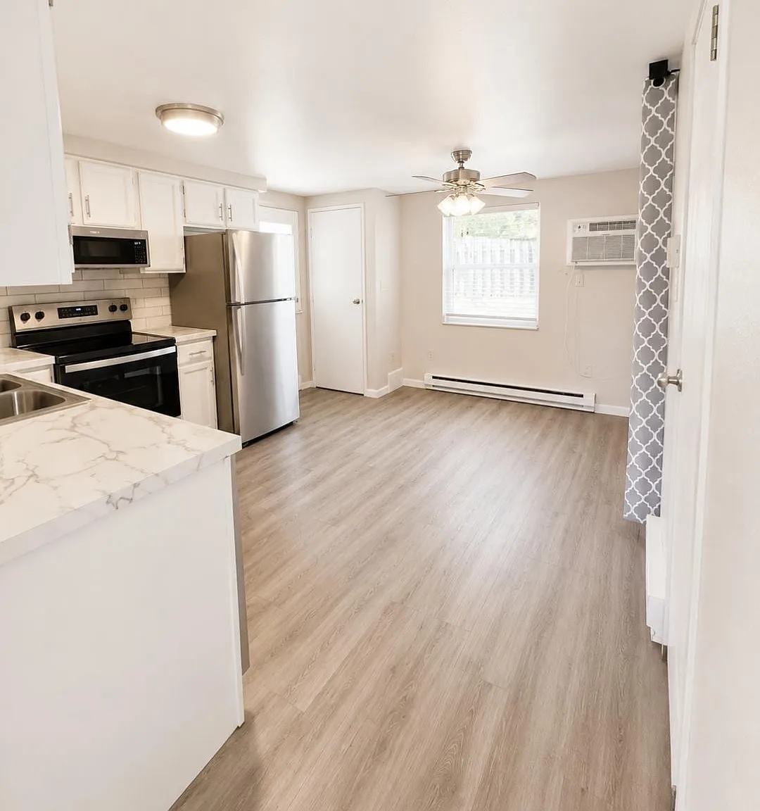 2 bed, 1.5 bath, 1080 sqft, $1,445 — Photo 2