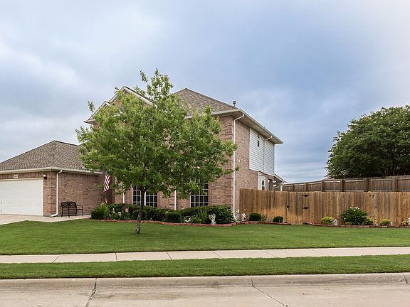 2nd image of 4813 Carolina Trace Trl