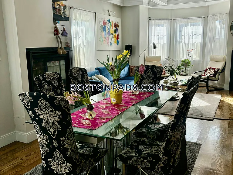 7 Webster St #1 — Photo 11