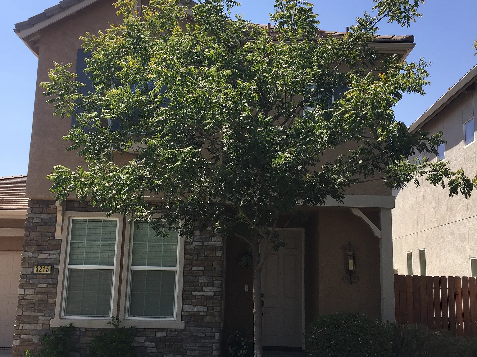 3215 N Kayenta St — Photo 2