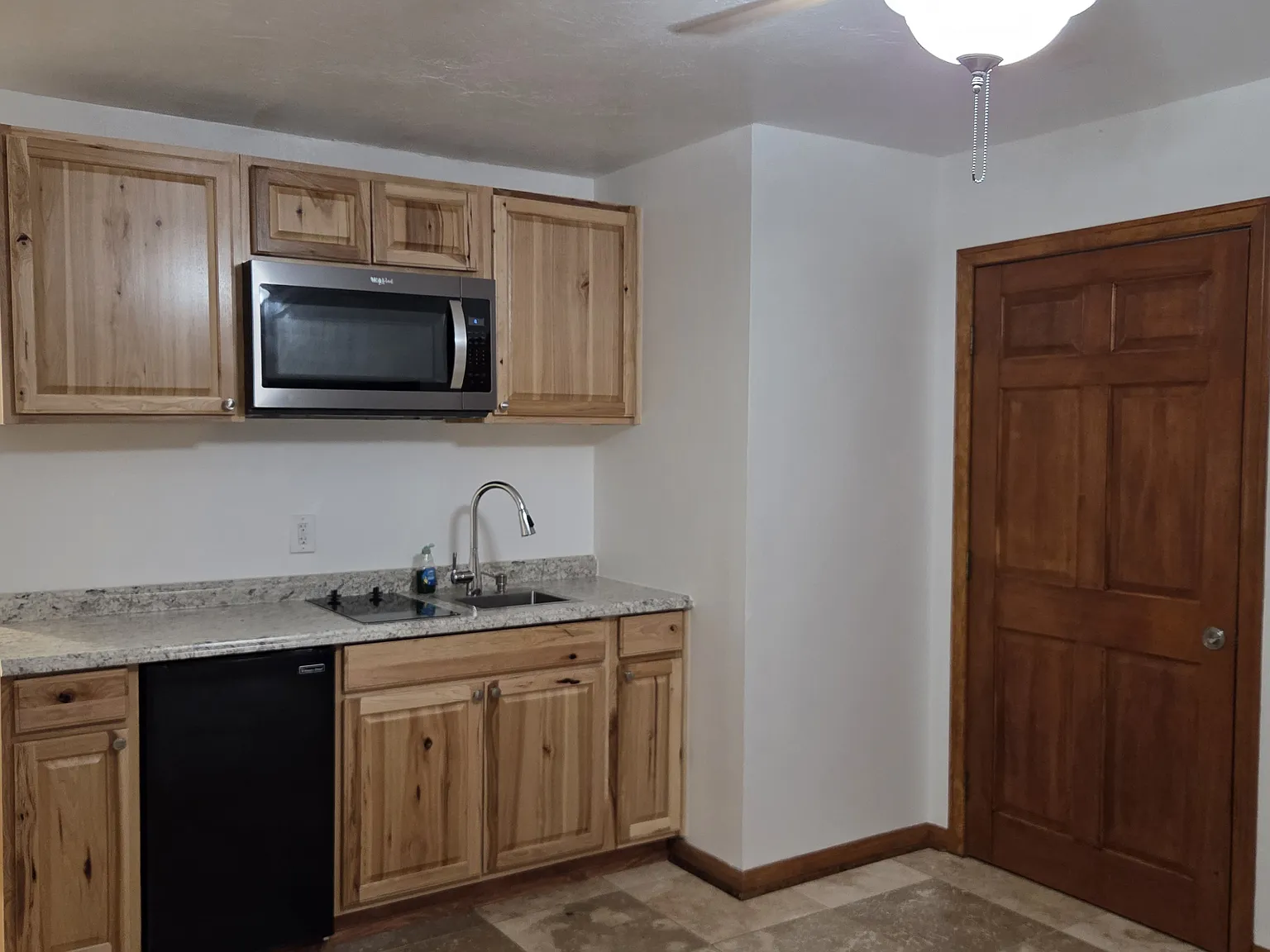 Studio, $1,350 — Photo 2