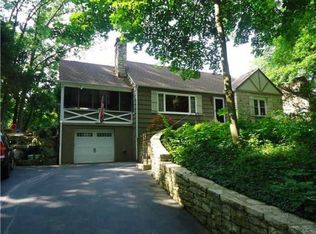 303 Lenappe Dr, Columbus, OH 43214