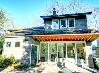 2023 E Roanoke St, Seattle, WA 98112
