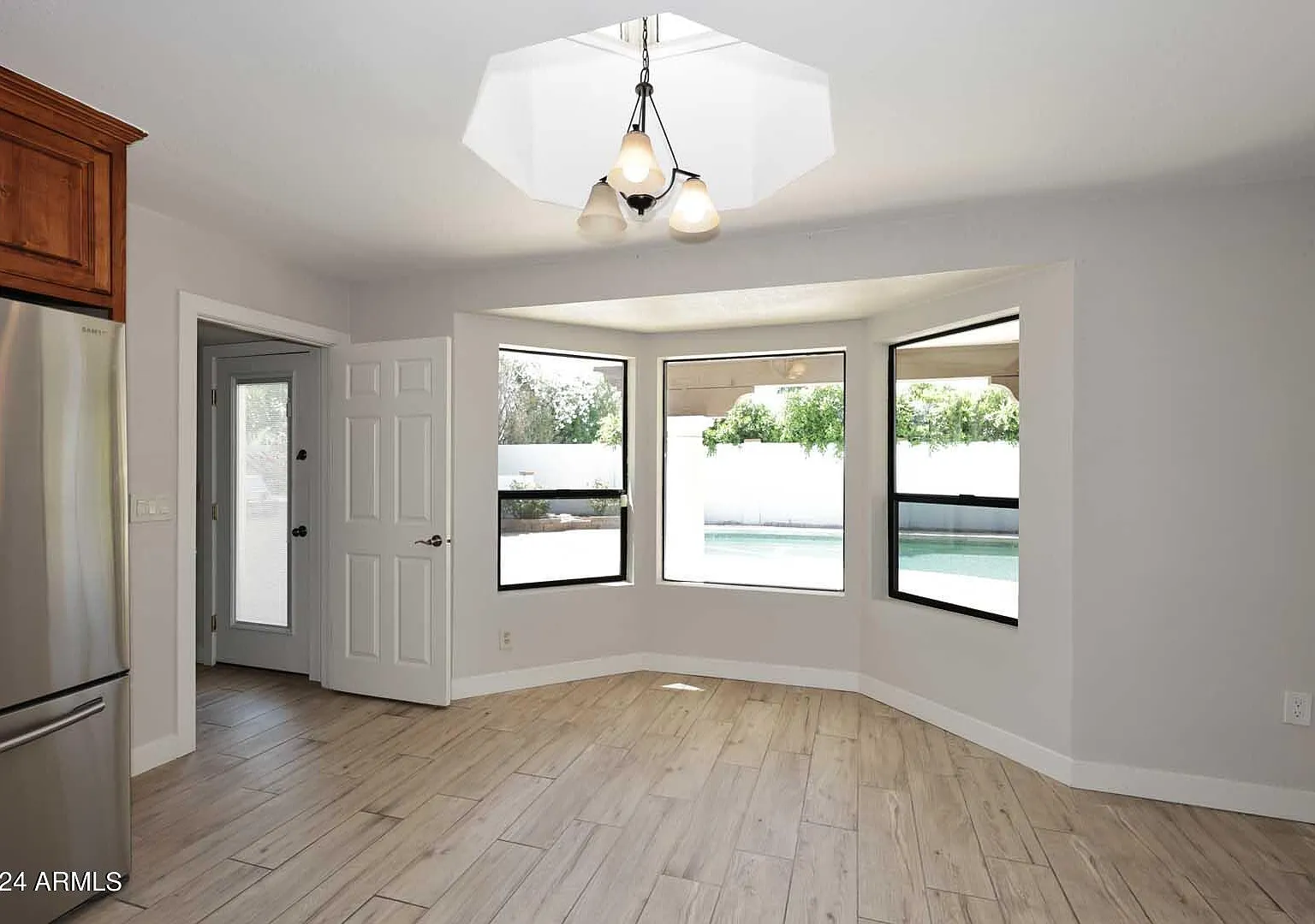 4 bed, 2.5 bath, 3108 sqft, $5,600 — Photo 3
