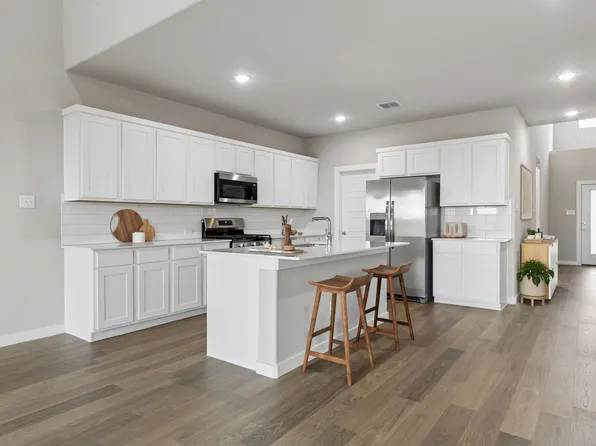 6632 Coyote Valley Trl, Crowley, TX 76036