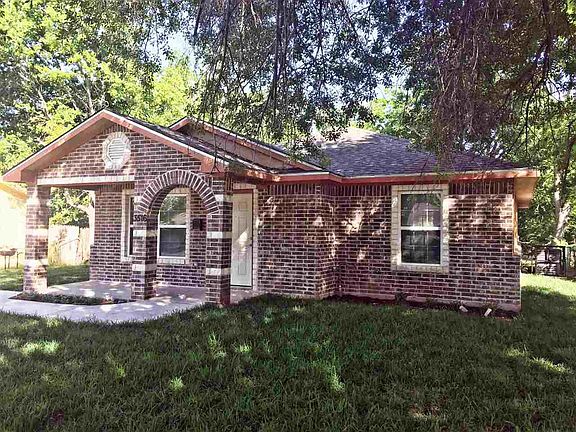 3rd image of 3516 Shelby Ave