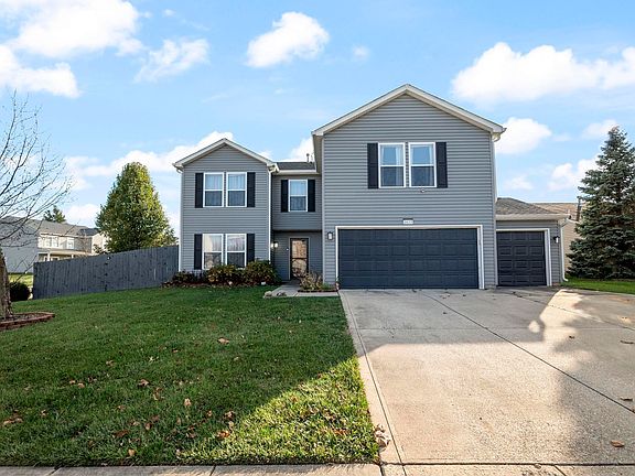 2nd image of 2673 Narragansett Way