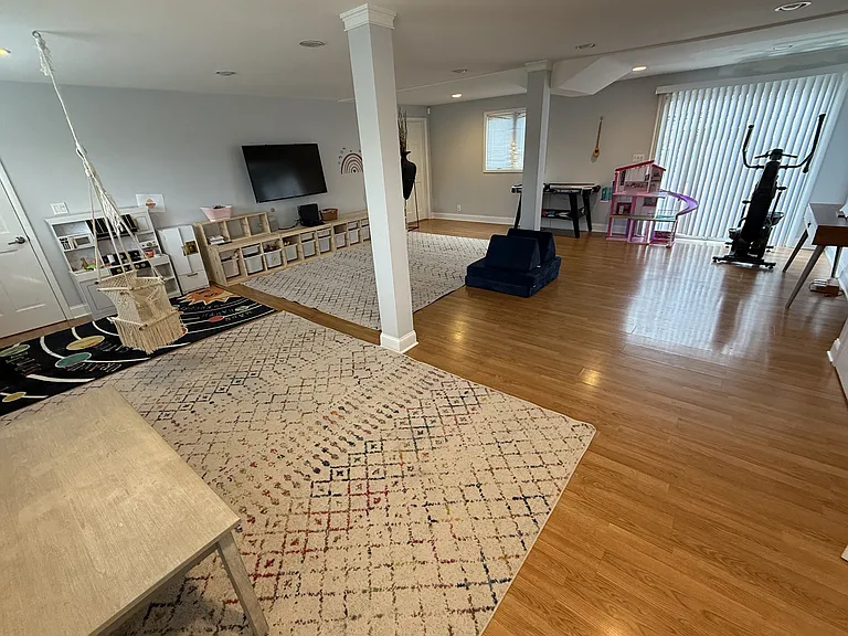 9 Gibbs Rd — Photo 12
