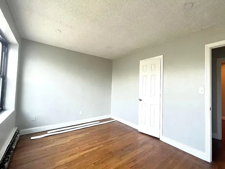 130 Chancellor Ave #5A — Photo 5