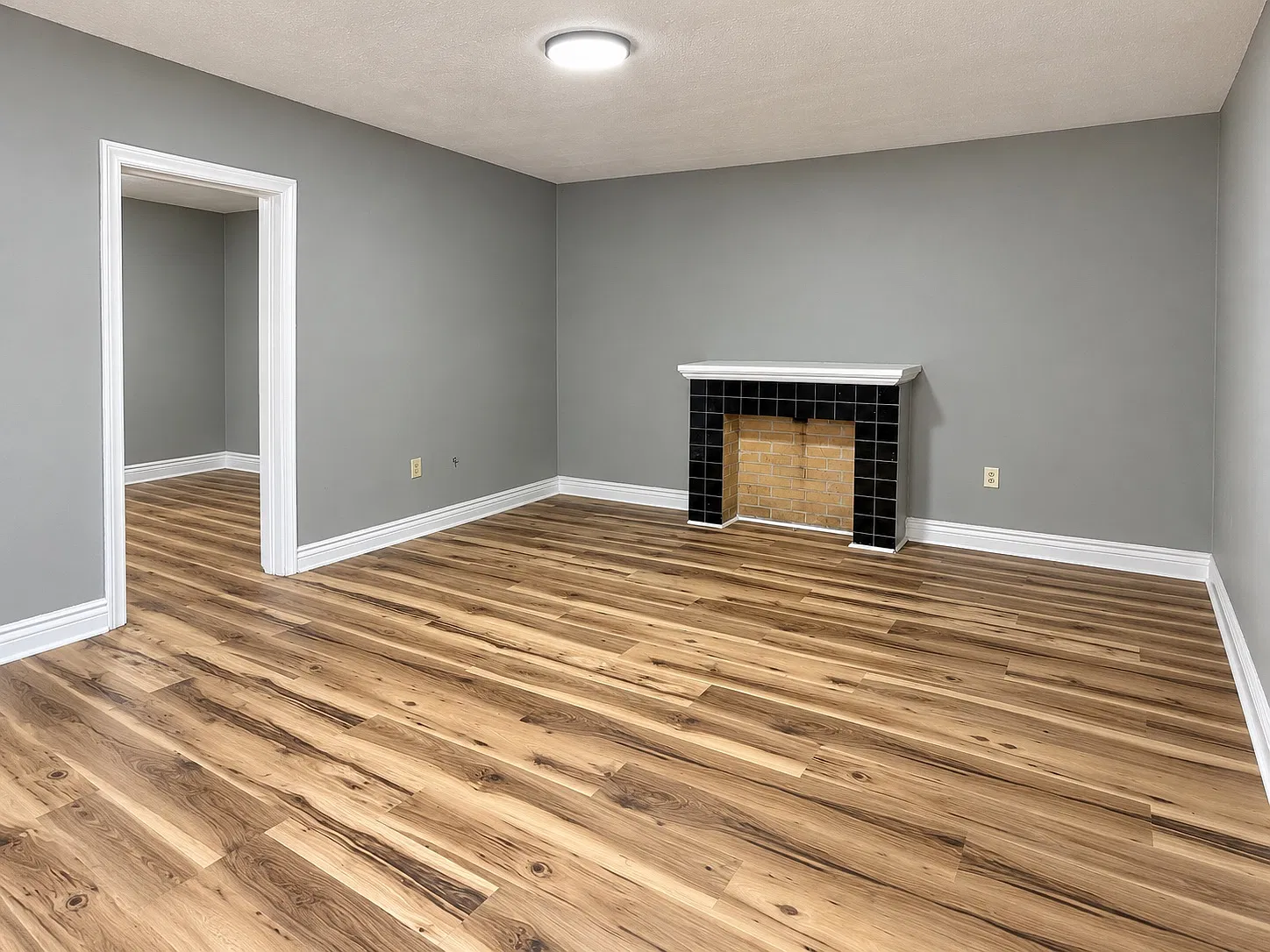 3 bed, 1072 sqft, $1,650 — Photo 4