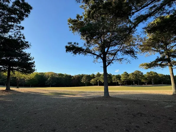 152 Golden Bear Cir, Cape Charles, VA 23310