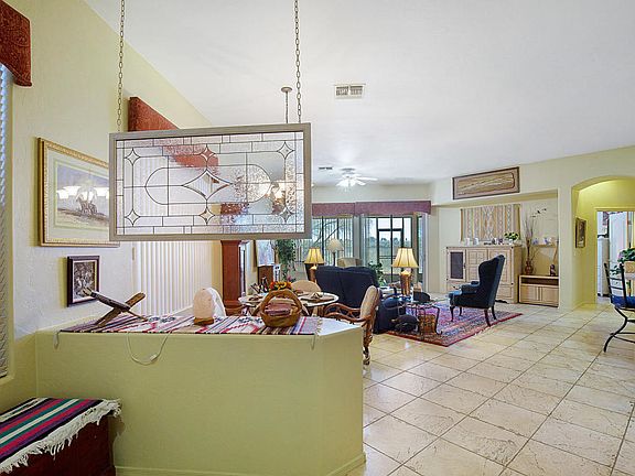 3rd image of 6148 N Placita San Agustin