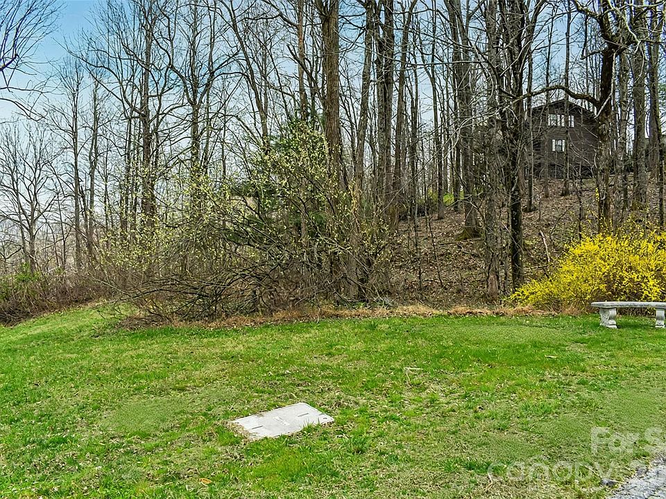 1st image of 252 Pinewood Cir