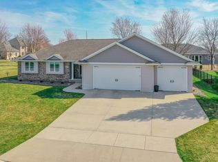 3182 Sitka St, Green Bay, WI 54311