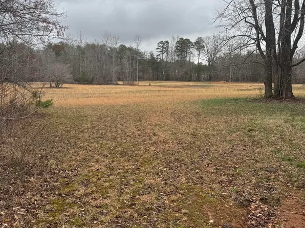 4320 N Blue Ridge Dr, Taylors, SC 29687