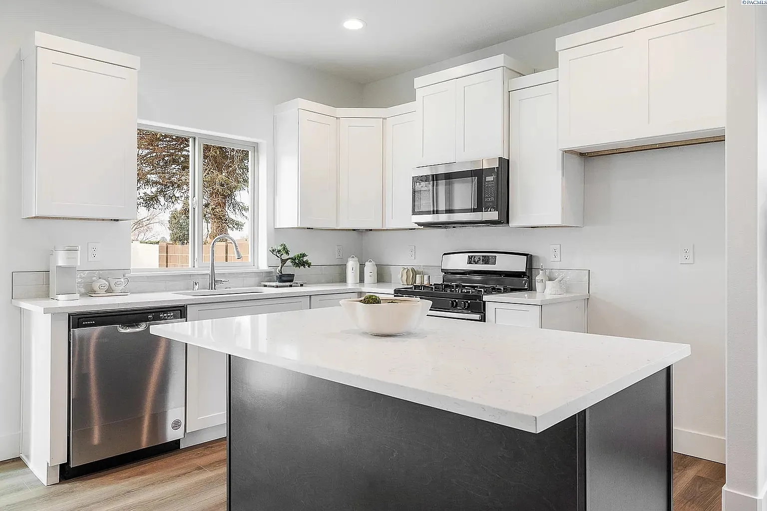 1008 S Underwood Pl — Photo 3