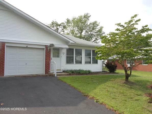 270 B Aster Place, Whiting, NJ 08759