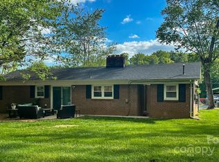 206 Newland Pl NW, Lenoir, NC 28645