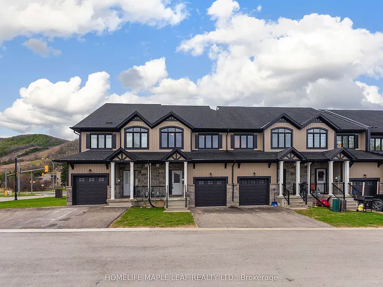 104 Delphi Ln — Photo 2