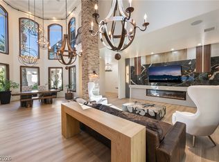 9325 Canyon Classic Dr, Las Vegas, NV 89144